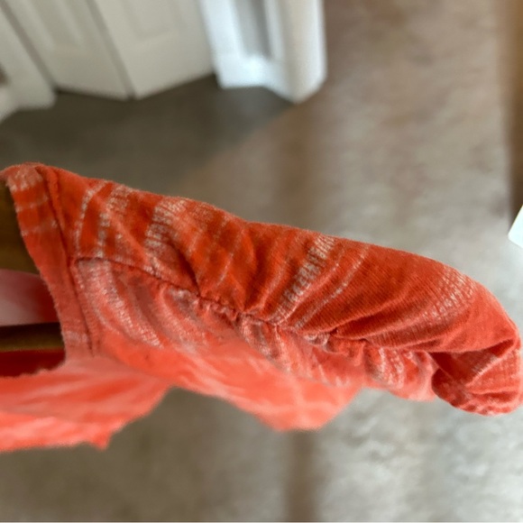 Columbia Shirt in the perfect summer colours or orange with white detailing - Picture 12 of 15